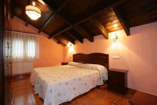 Apartamentos El Castaneu Corao Esterno foto