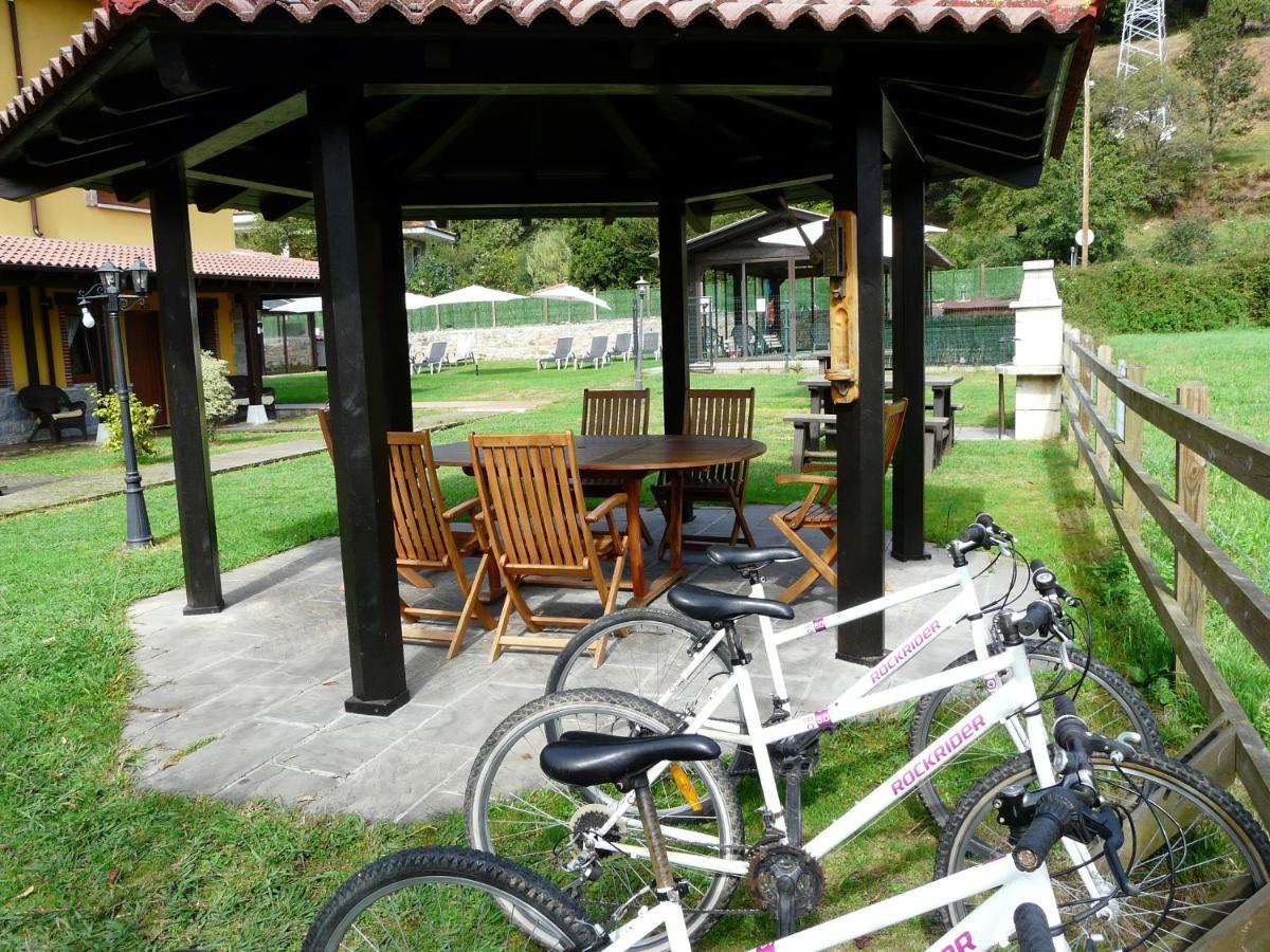 Apartamentos El Castaneu Corao Esterno foto