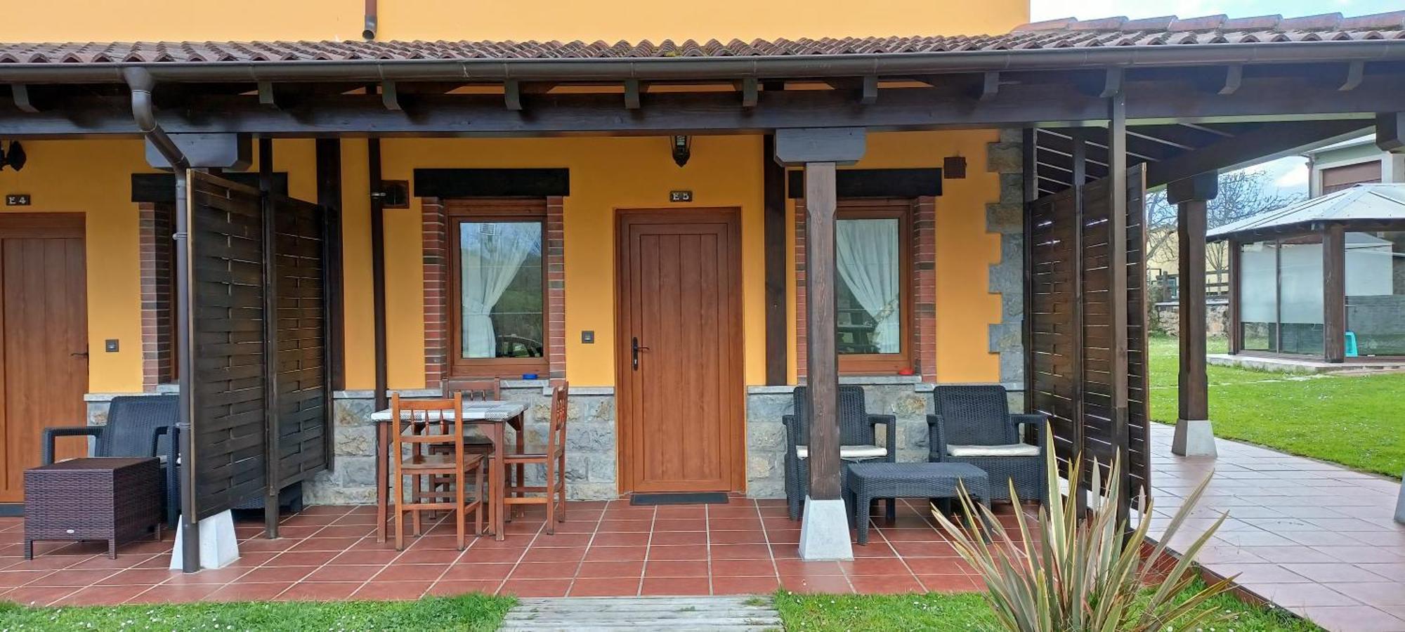 Apartamentos El Castaneu Corao Esterno foto